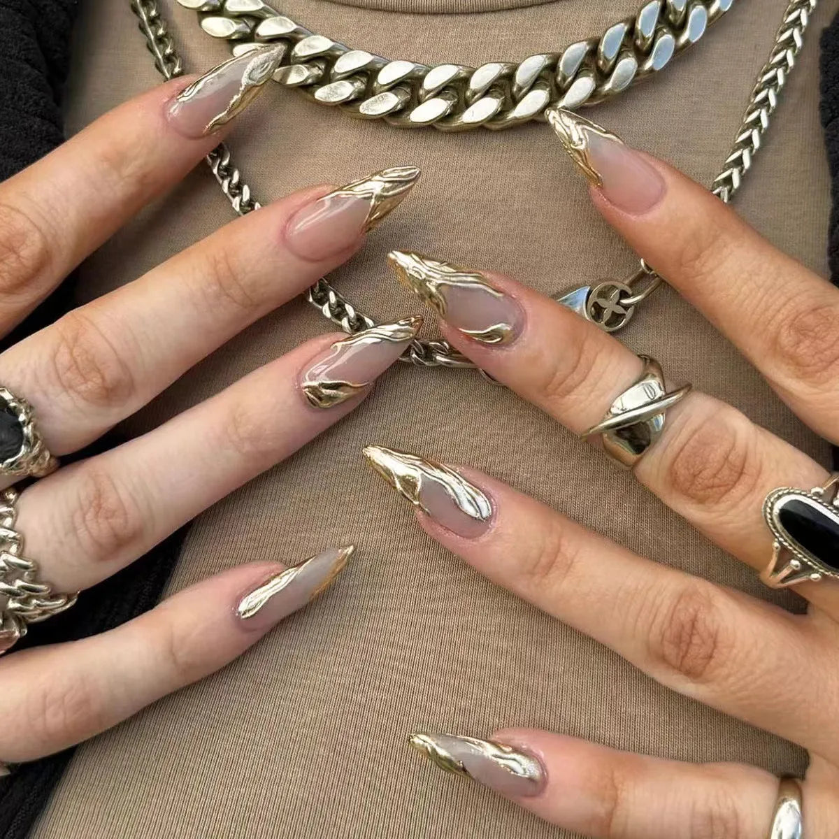 Lot de 24 faux ongles en acrylique style français romantique (effet 3D), modèle « Candy »