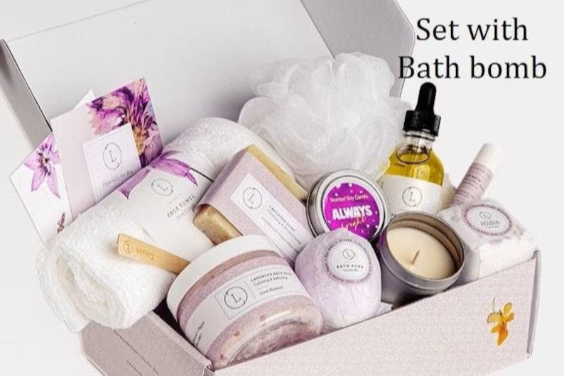 Coffret cadeau : Bombe de bain et galet pour douche à la lavande